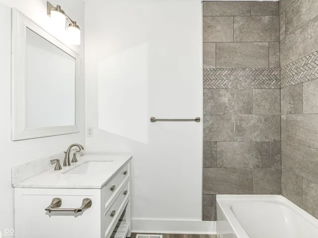 $1,600 | 2645 North College Avenue, Unit A, Indianapolis, IN 46205