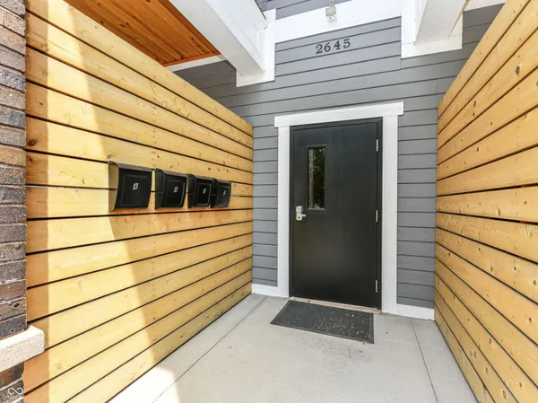 $1,600 | 2645 North College Avenue, Unit A, Indianapolis, IN 46205