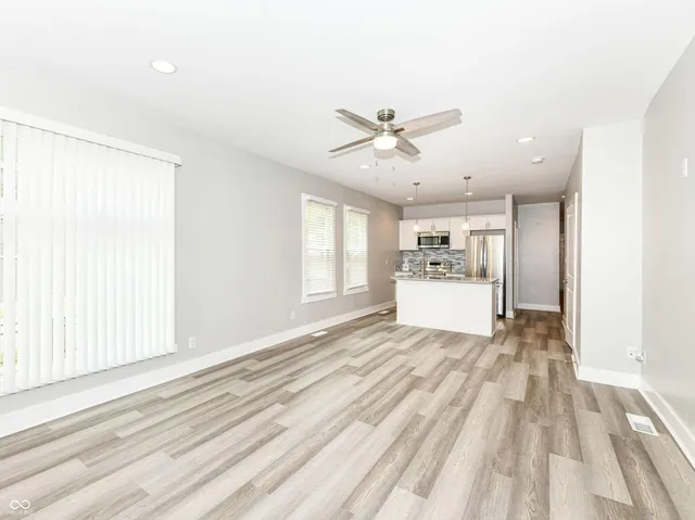 $1,600 | 2645 North College Avenue, Unit A, Indianapolis, IN 46205