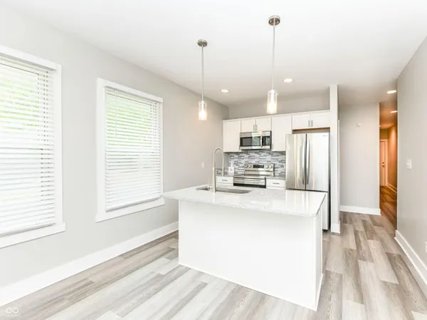 $1,600 | 2645 North College Avenue, Unit A, Indianapolis, IN 46205