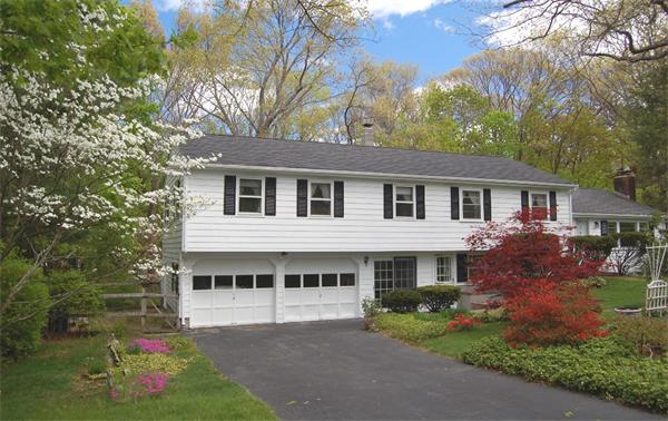 15 Rumford Road Lexington, MA 02420 - Photo 1 of 15 Gallery Image 1