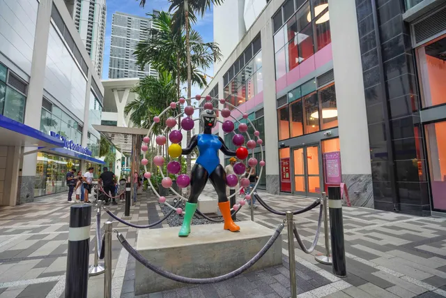 $1,975,000 | 851 Northeast 1st Avenue, Unit 812, Miami, FL 33132