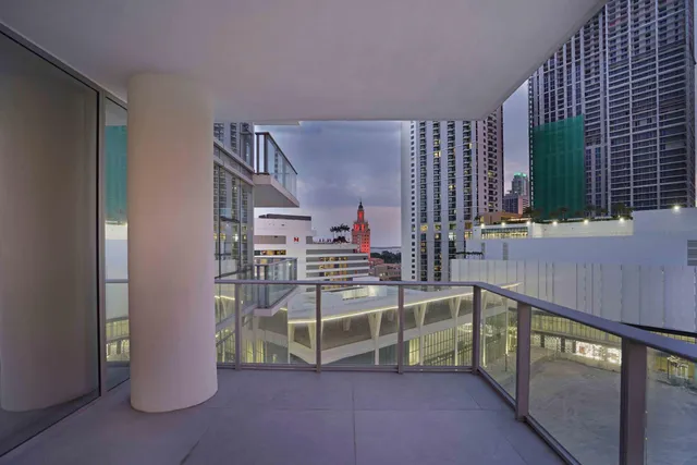 $1,975,000 | 851 Northeast 1st Avenue, Unit 812, Miami, FL 33132