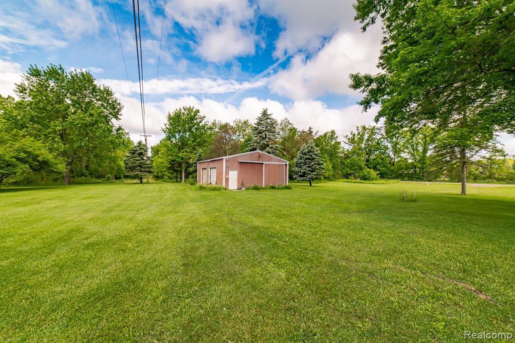 1515 Hummer Lake Road Oxford, MI 48371 - Photo 34 of 54
