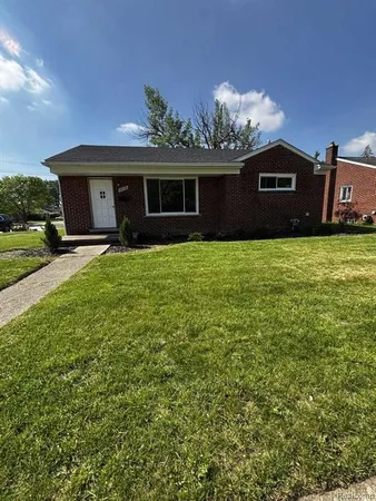 $281,900 | 28739 Grandon, Livonia, MI 48150