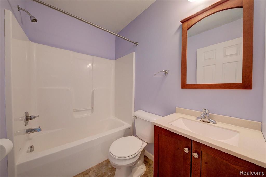 503 East Clinton Street Howell, MI 48843 - Photo 45 of 58