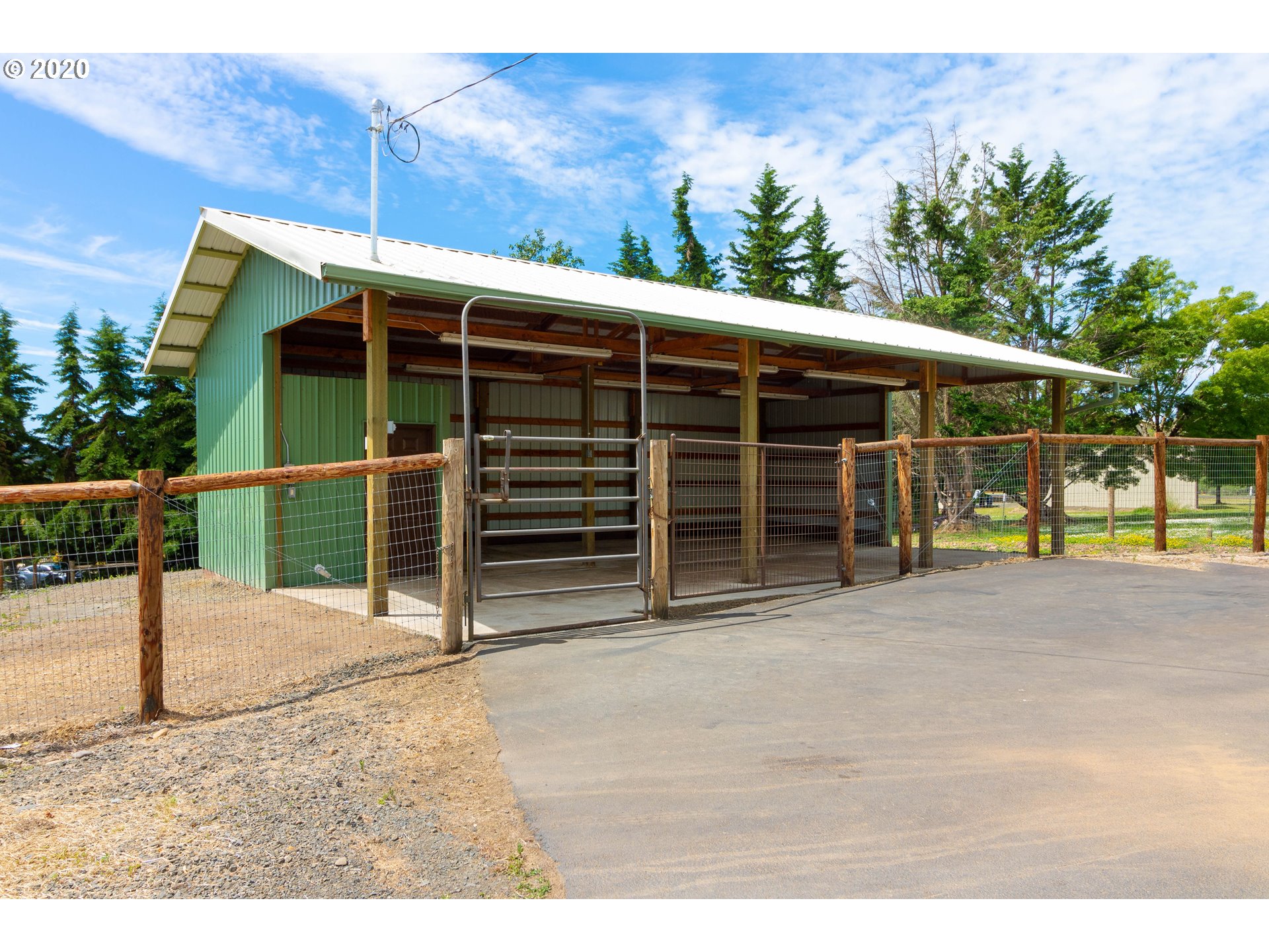 3948 Del Rio Road Roseburg, OR 97471 - Photo 22 of 25 Gallery Image 22