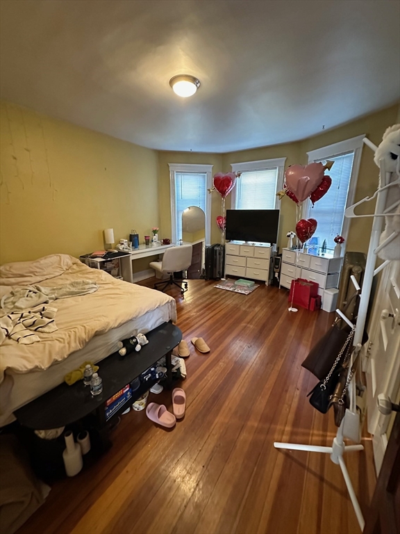 6 Elm Street, Unit 3 Brookline, MA 02445 - Photo 4 of 7