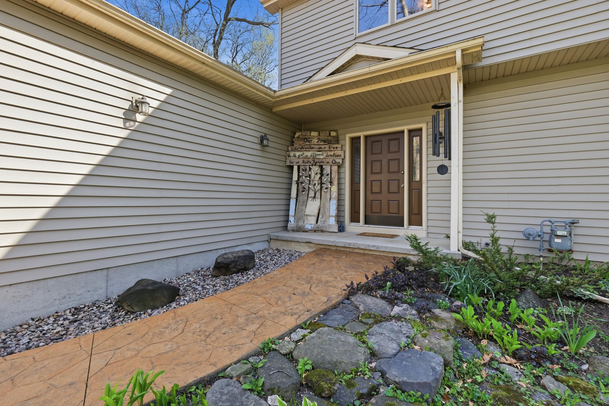 498 Meander Wood Road Oregon, WI 53575 - Photo 3 of 90