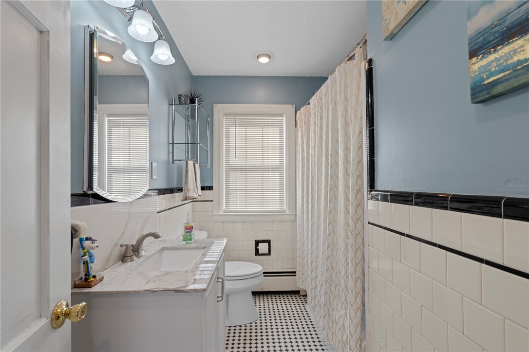 57 Metropolitan Road Providence, RI 02908 - Photo 14 of 28 Gallery Image 14