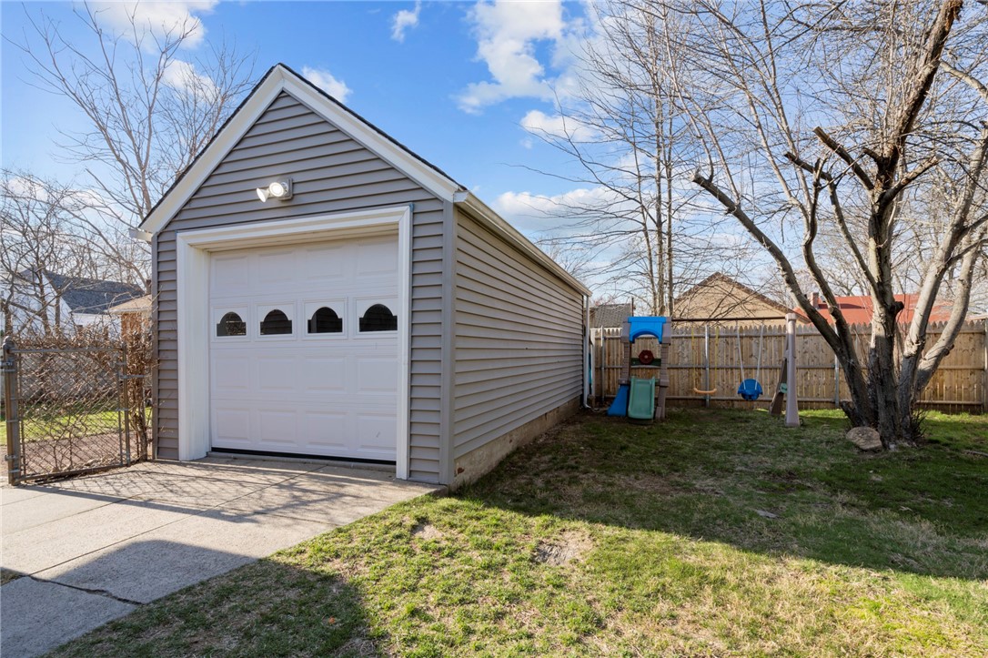 57 Metropolitan Road Providence, RI 02908 - Photo 27 of 28 Gallery Image 27