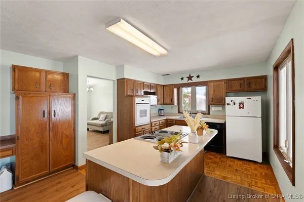 $424,900 | 5750 Shewmaker Lane Southeast, Elizabeth, IN 47117