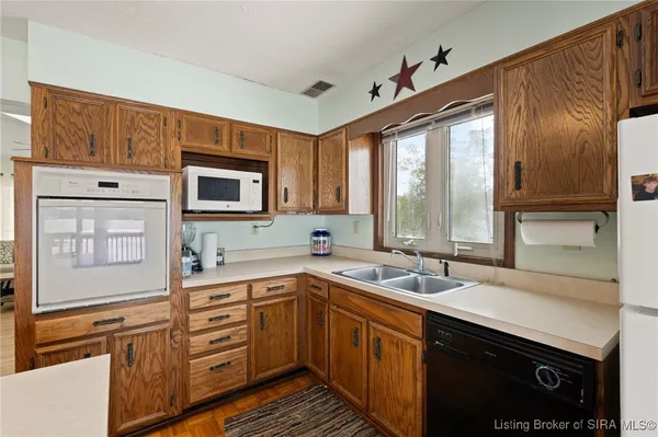$424,900 | 5750 Shewmaker Lane Southeast, Elizabeth, IN 47117