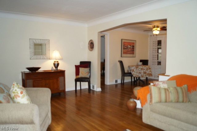 1626 Crest Road Cleveland Heights, OH 44121 - Photo 5 of 21 Gallery Image 5