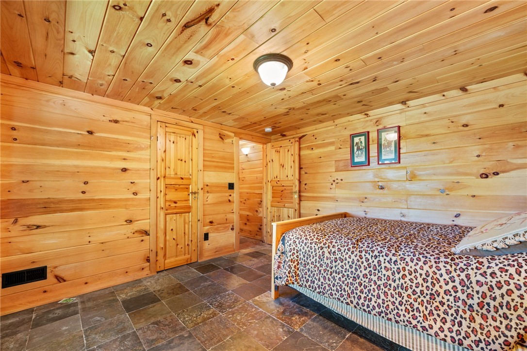 310 Locust Point Drive Boone, NC 28607 - Photo 28 of 33
