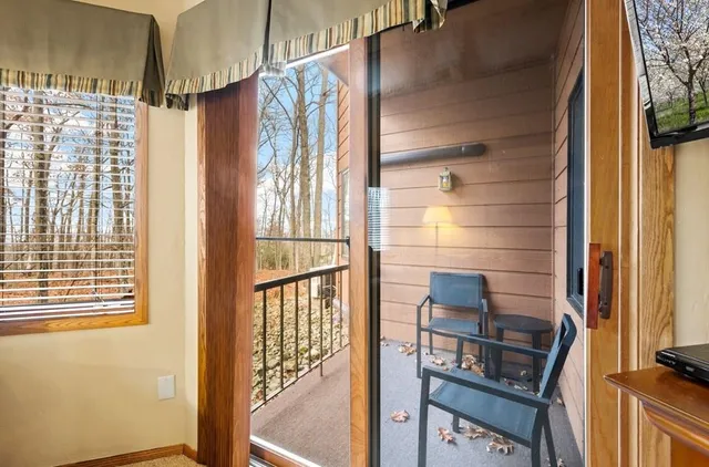 $155,000 | 4940 North Landmark Circle, Unit 3233, Egg Harbor, WI 54209