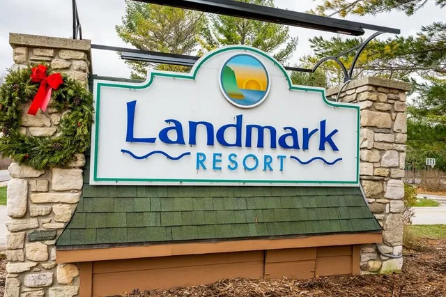 $155,000 | 4940 North Landmark Circle, Unit 3233, Egg Harbor, WI 54209