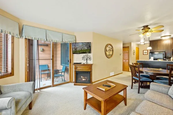 $155,000 | 4940 North Landmark Circle, Unit 3233, Egg Harbor, WI 54209