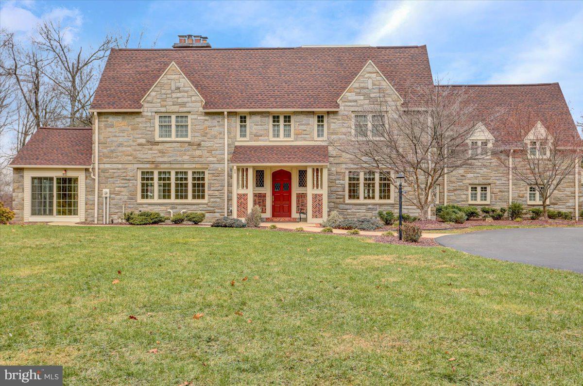 403 Oak Grove Road Reading, PA 19601 - Photo 1 of 99 Gallery Image 1