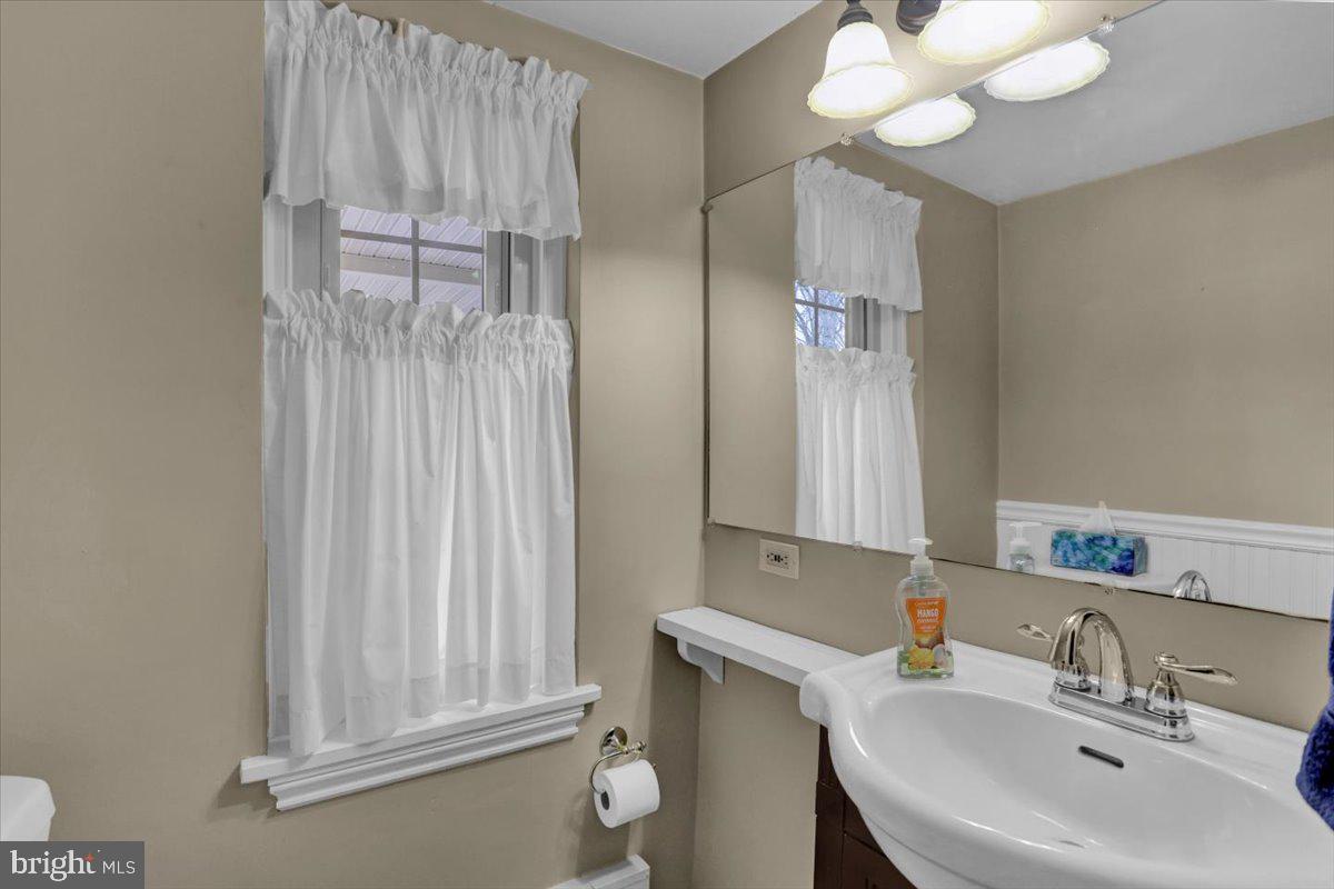 403 Oak Grove Road Reading, PA 19601 - Photo 21 of 99 Gallery Image 21