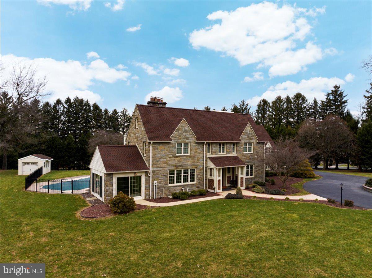 403 Oak Grove Road Reading, PA 19601 - Photo 73 of 99 Gallery Image 73