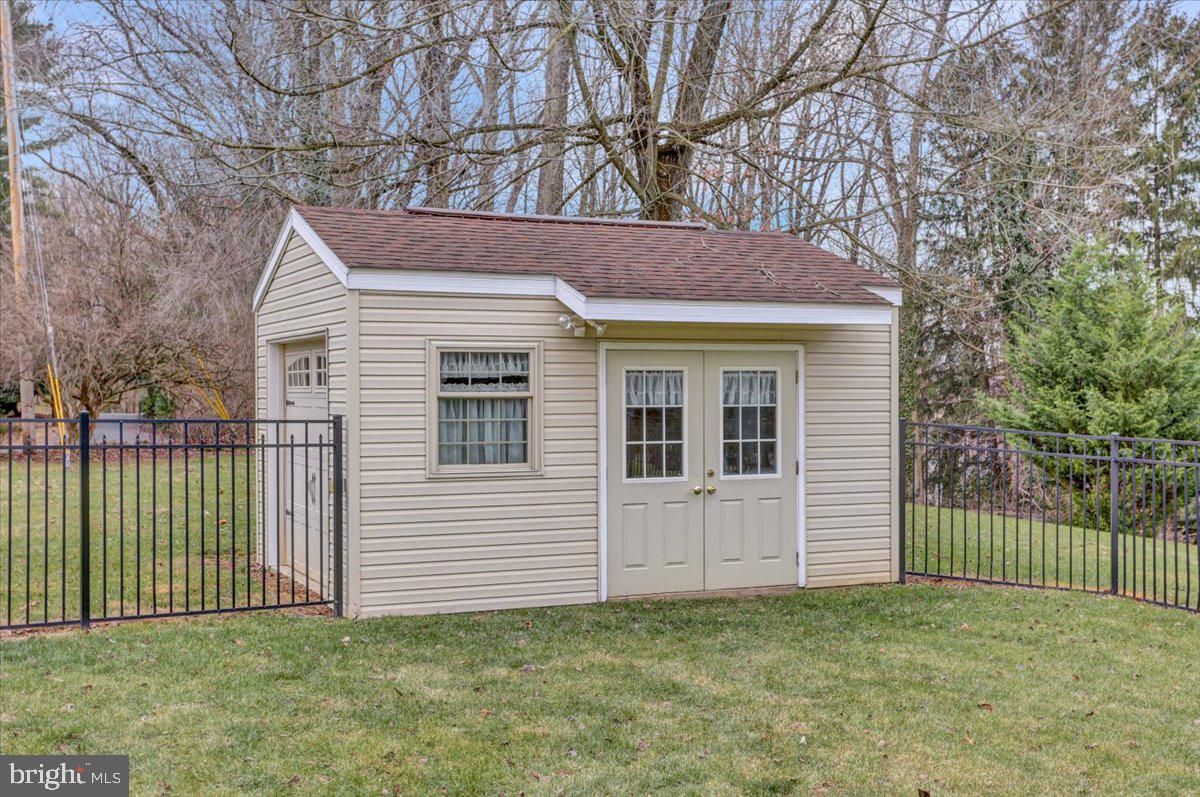 403 Oak Grove Road Reading, PA 19601 - Photo 81 of 99 Gallery Image 81