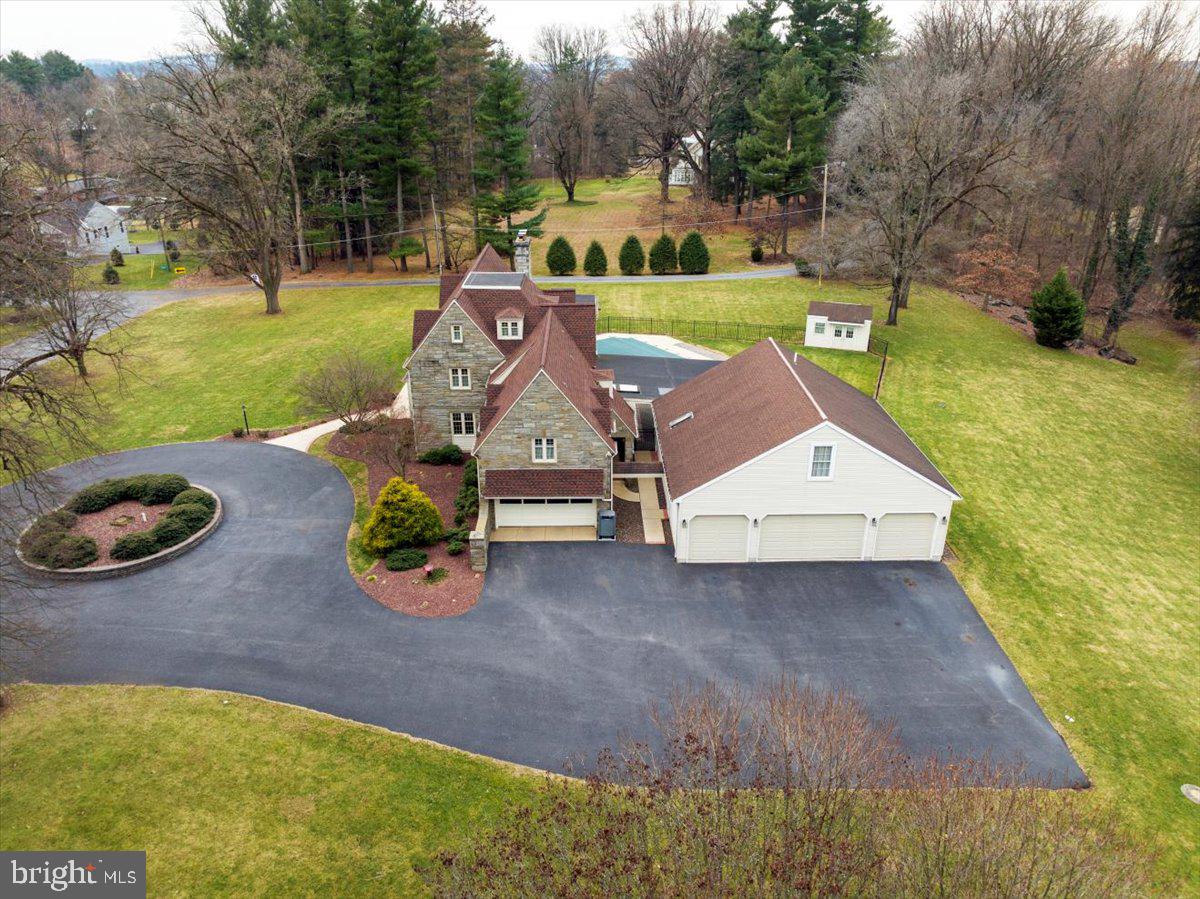 403 Oak Grove Road Reading, PA 19601 - Photo 92 of 99 Gallery Image 92
