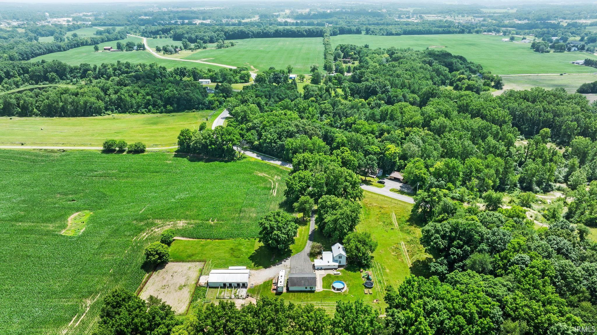 8256 North Angling Road Kendallville, IN 46755 - Photo 38 of 44