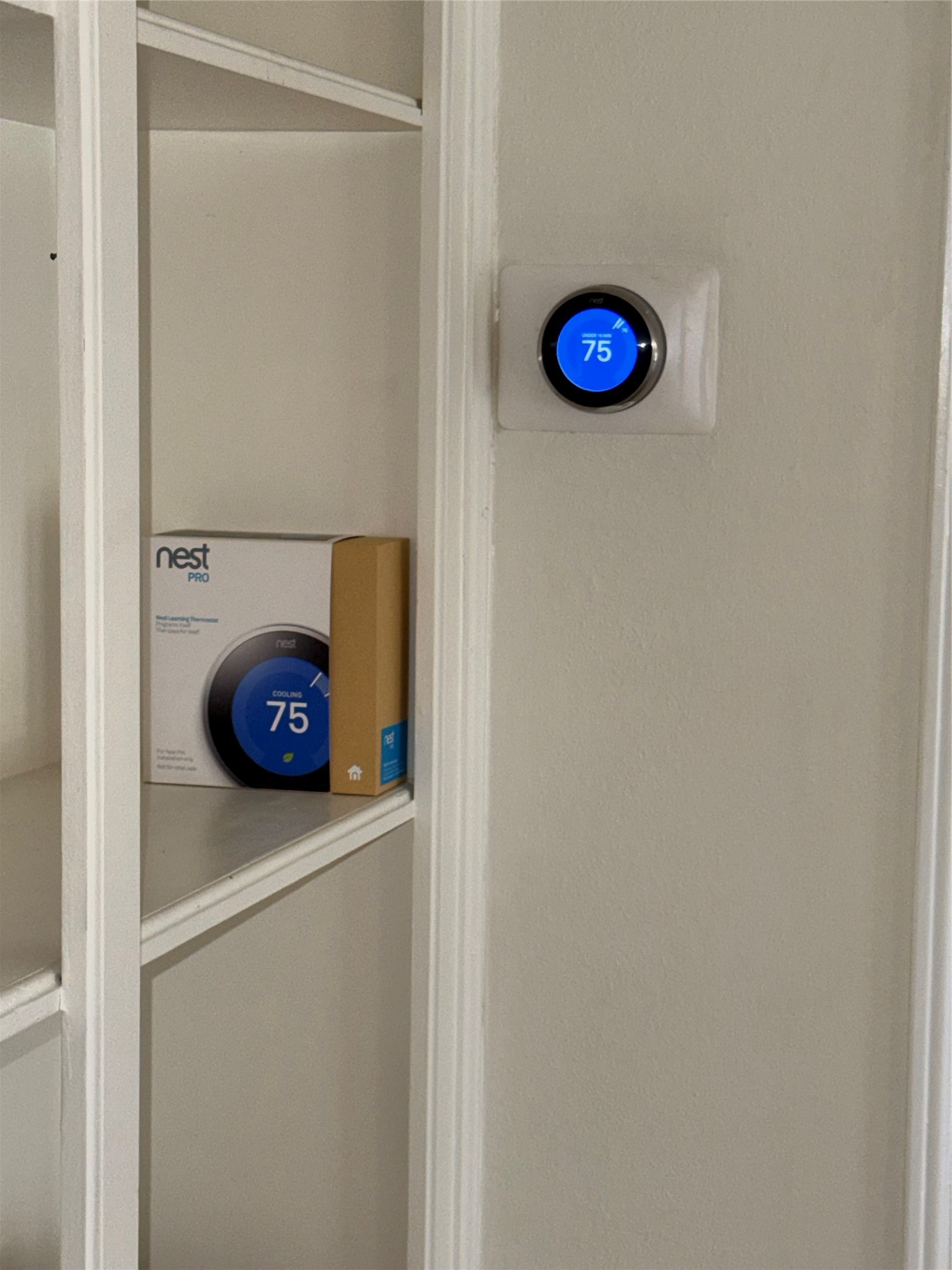 357 North Post Oak Lane, Unit 207 Houston, TX 77024 - Photo 22 of 25 a view of door with a washer and dryer