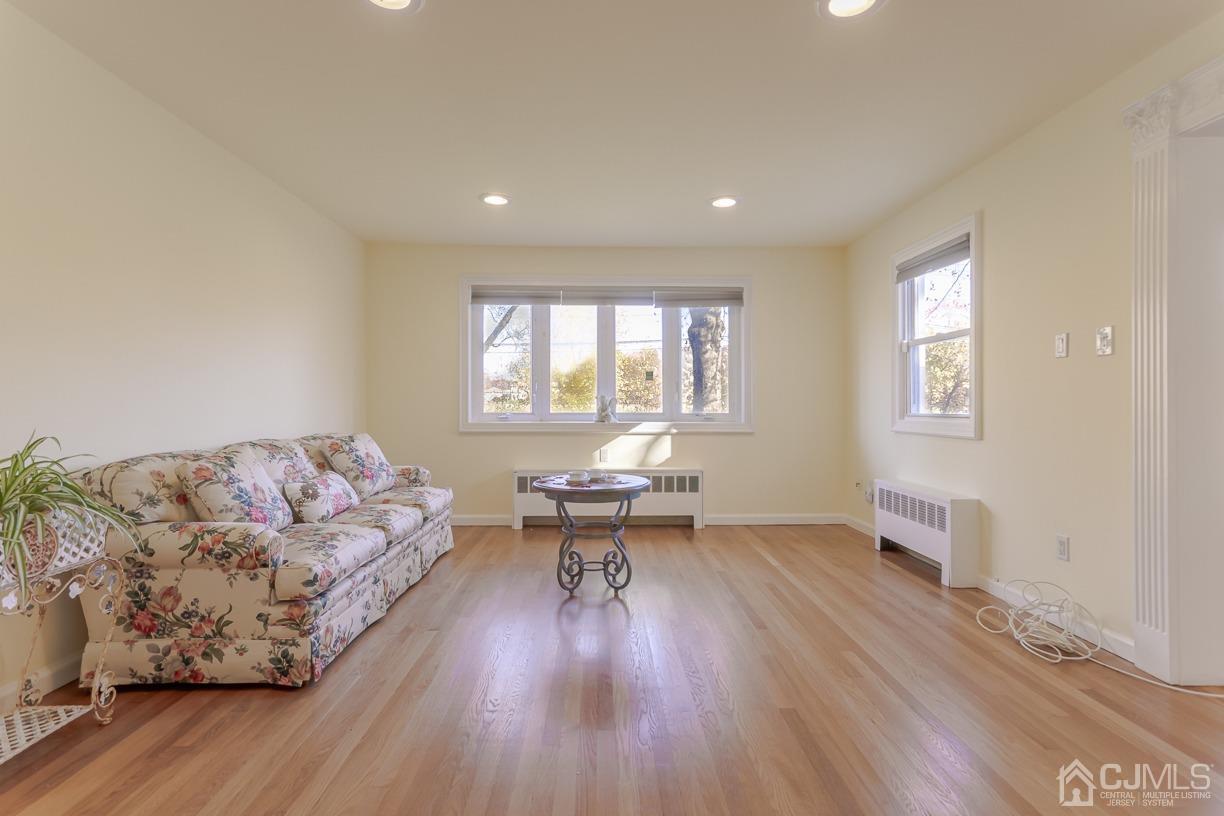 211 Fresh Ponds Road East Brunswick, NJ 08816 - Photo 17 of 40 Gallery Image 17