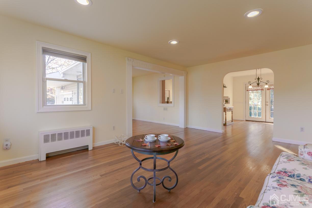 211 Fresh Ponds Road East Brunswick, NJ 08816 - Photo 18 of 40 Gallery Image 18