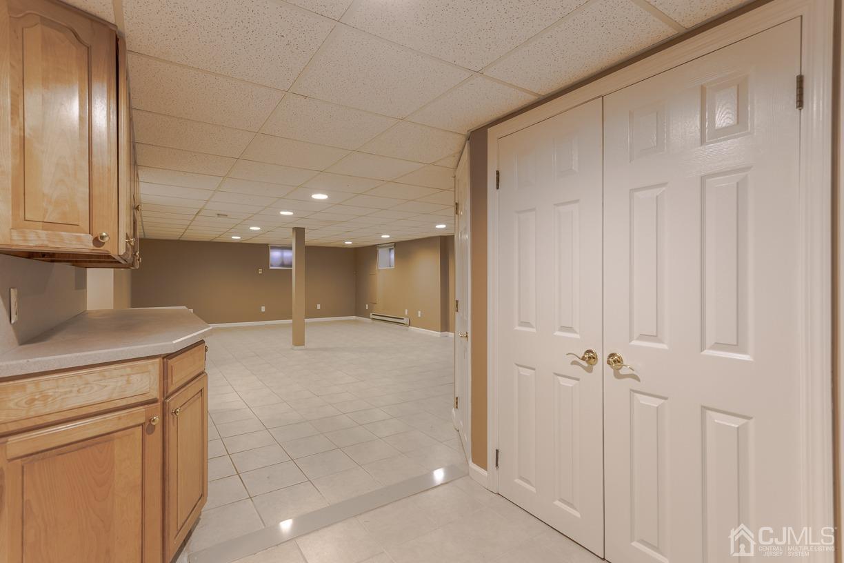 211 Fresh Ponds Road East Brunswick, NJ 08816 - Photo 34 of 40 Gallery Image 34
