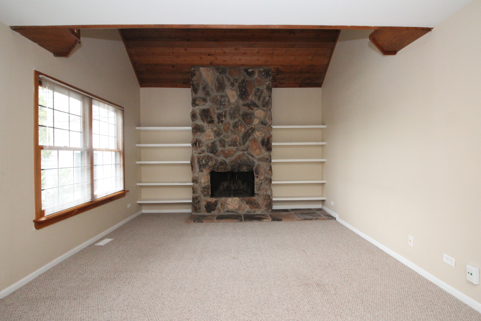 725 Shepard Court Gurnee, IL 60031 - Photo 2 of 14