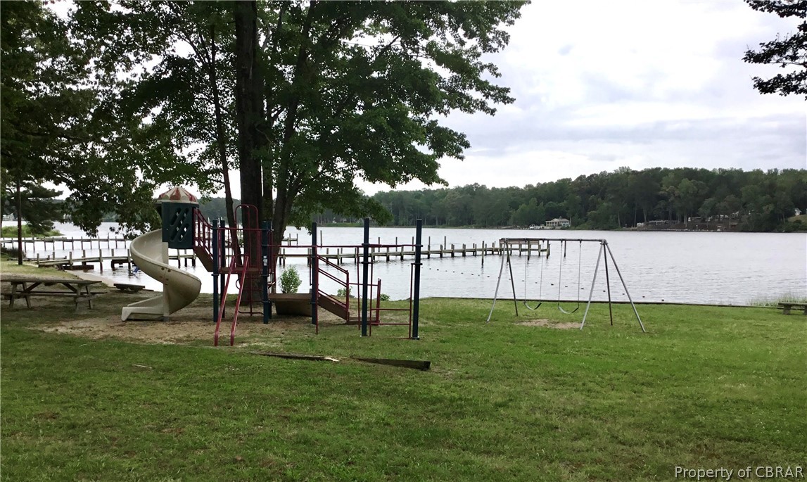 1268 Coachpoint Road Hartfield, VA 23071 - Photo 22 of 24 Gallery Image 22