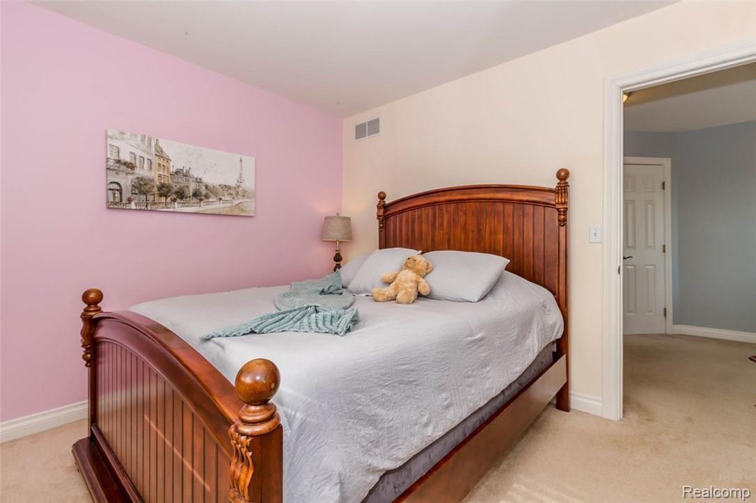 1698 North Sheldon Road Canton, MI 48187 - Photo 22 of 37 20.jpg