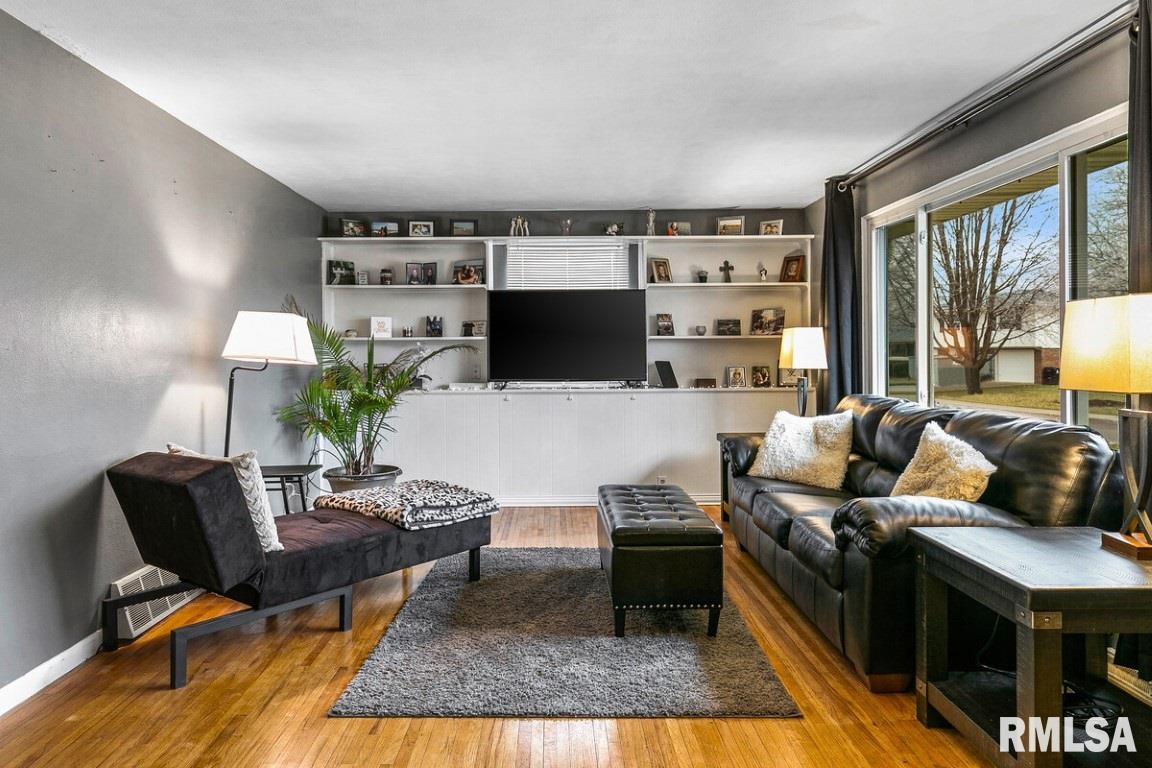 707 Westgate Road Washington, IL 61571 - Photo 6 of 38 Gallery Image 6