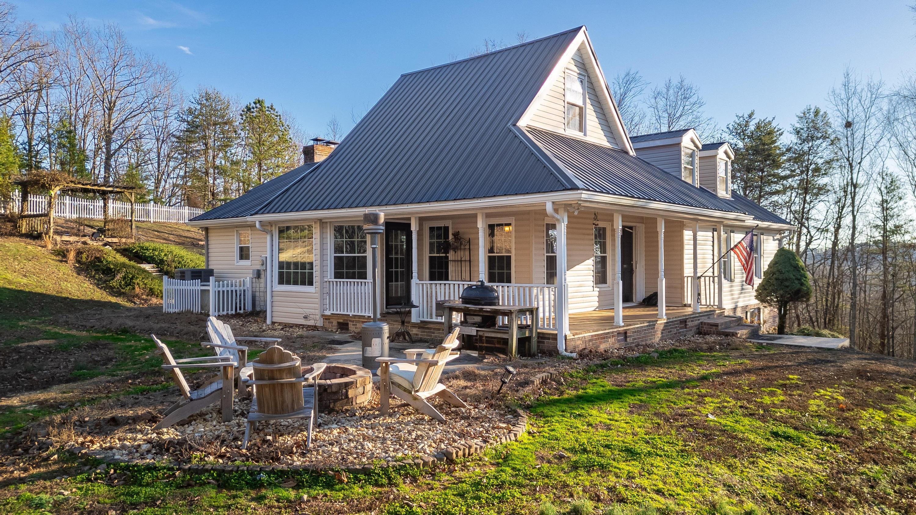 345 Potter Place Road Northwest Charleston, TN 37310 - Photo 3 of 39 Front