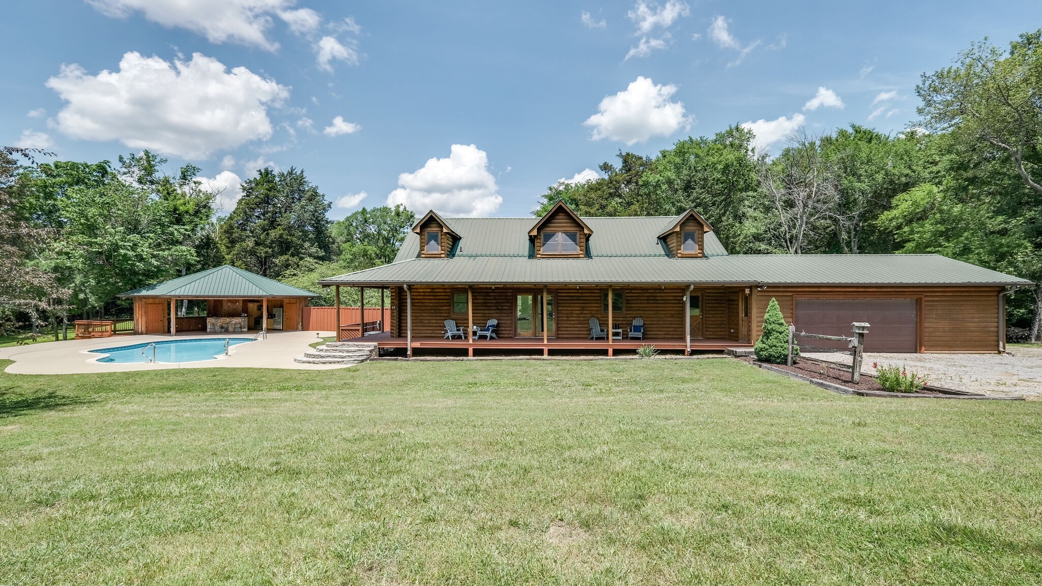 618 Greenvale Road Lebanon, TN 37090 - Photo 39 of 48 a front view of a house with garden