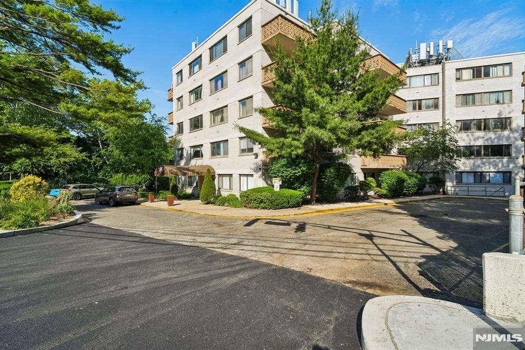 1375 River Road, Unit 1A Edgewater, NJ 07020 - Photo 19 of 20