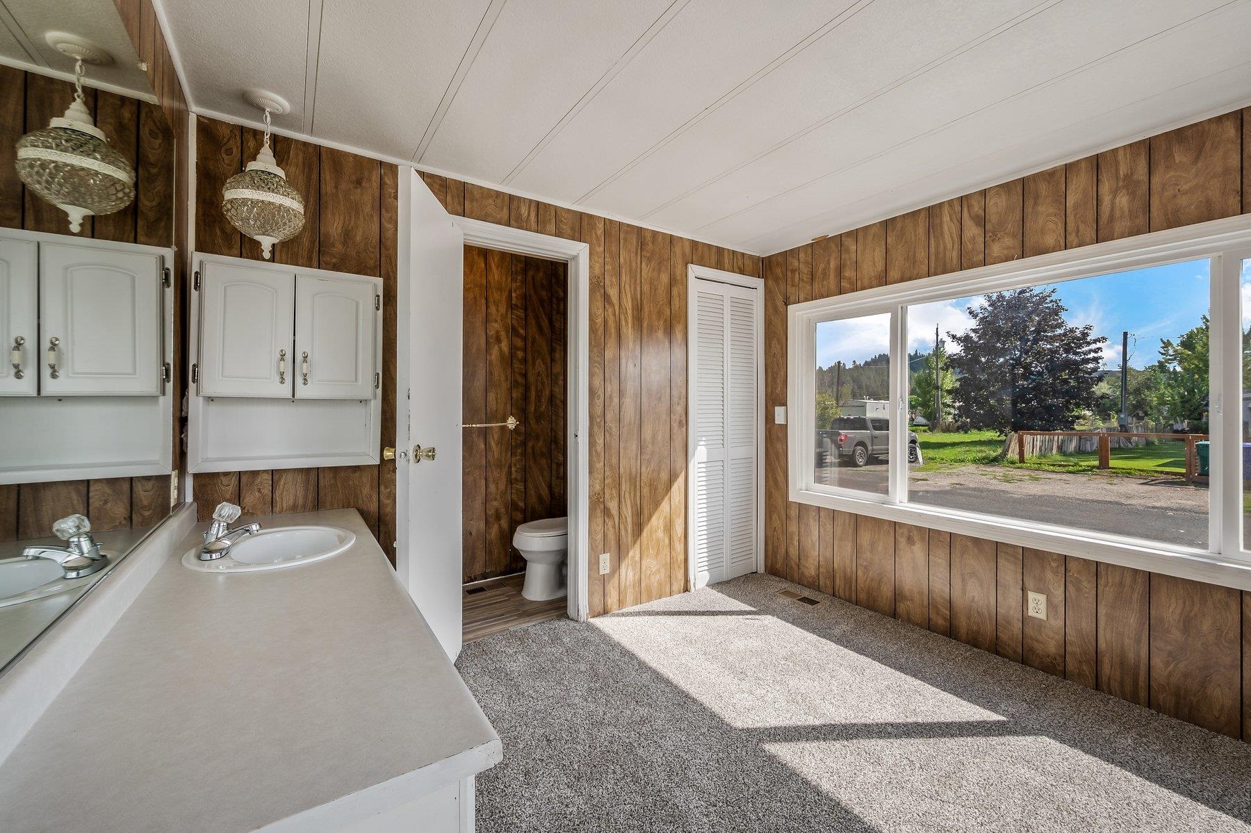 11612 North Sheridan Street, Unit E1 Mead, WA 99021 - Photo 12 of 29