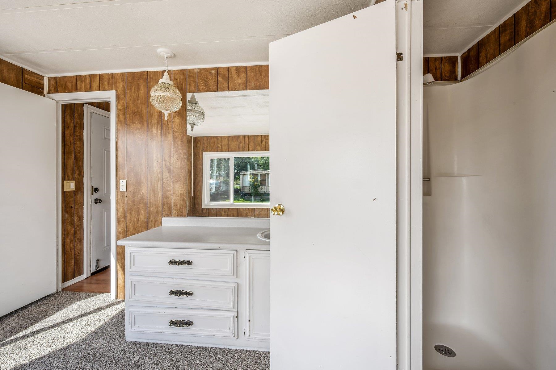 11612 North Sheridan Street, Unit E1 Mead, WA 99021 - Photo 15 of 29