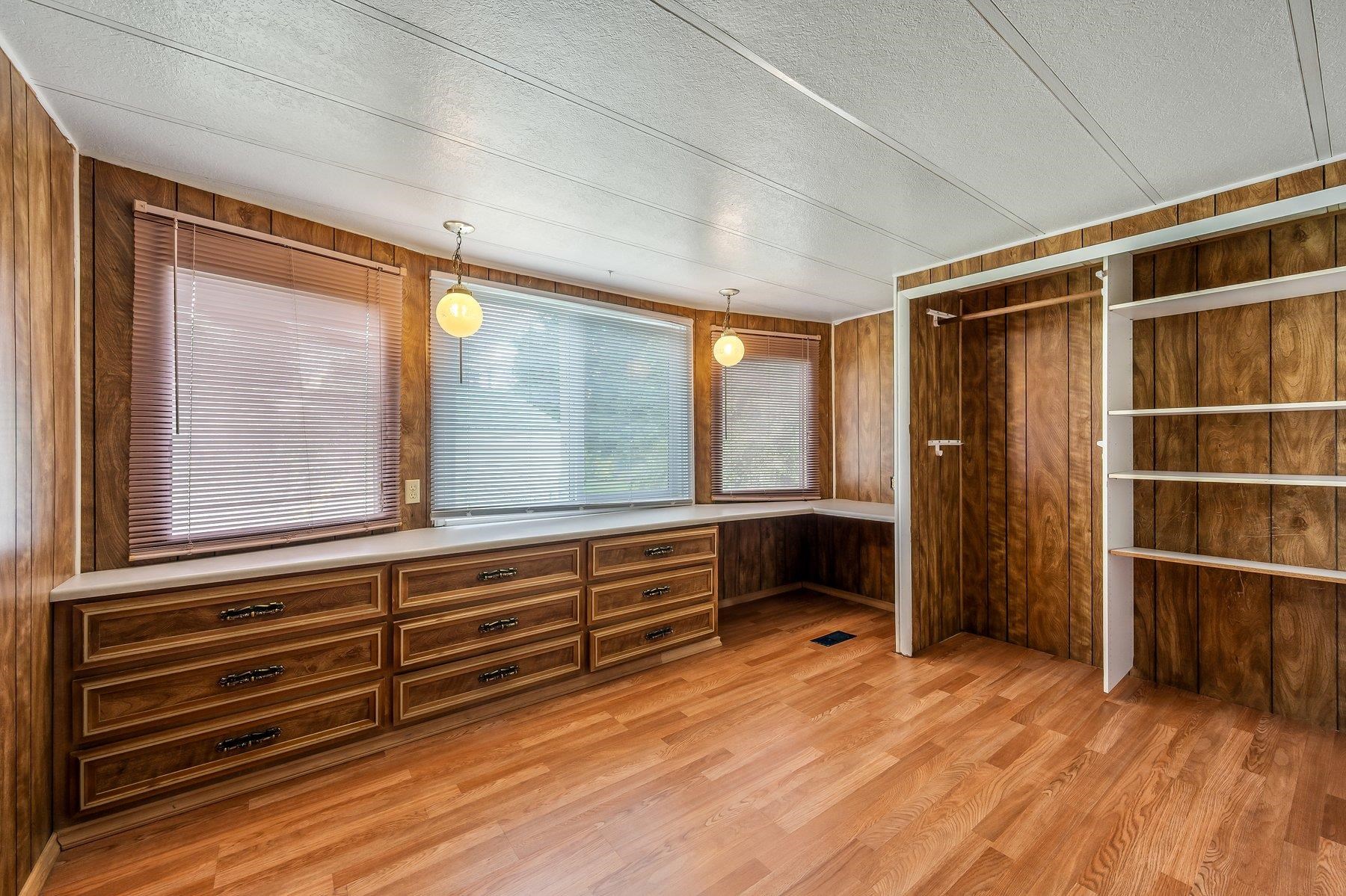11612 North Sheridan Street, Unit E1 Mead, WA 99021 - Photo 17 of 29