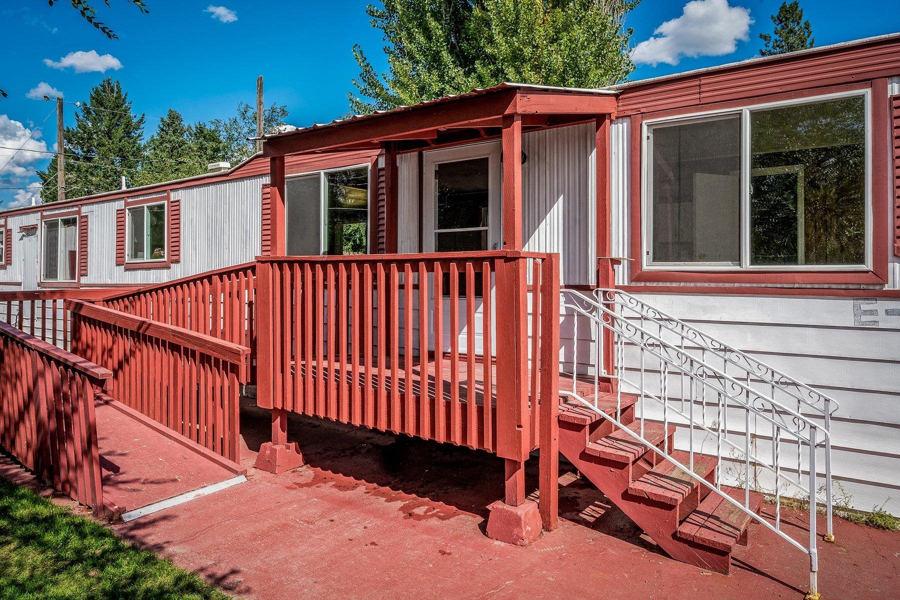 11612 North Sheridan Street, Unit E1 Mead, WA 99021 - Photo 2 of 29