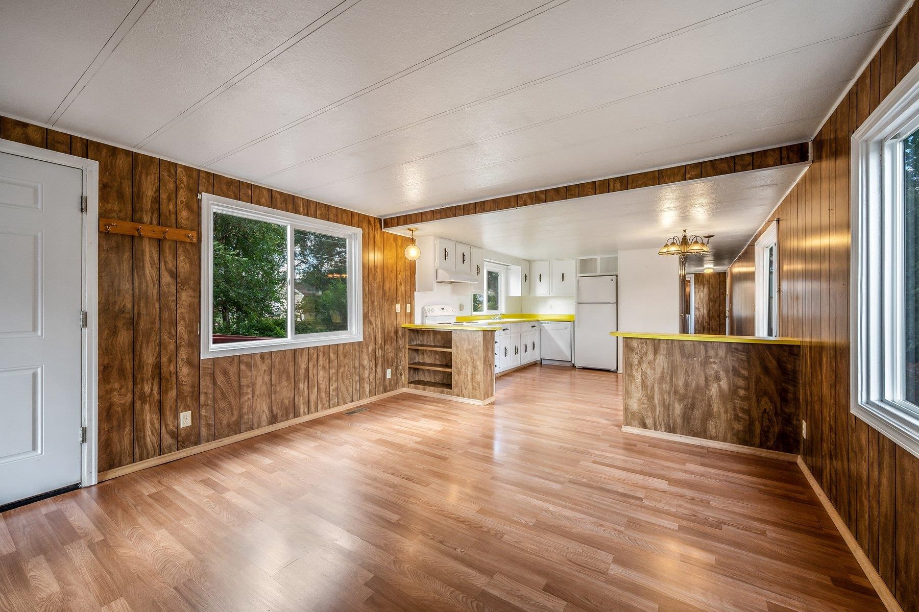 11612 North Sheridan Street, Unit E1 Mead, WA 99021 - Photo 5 of 29