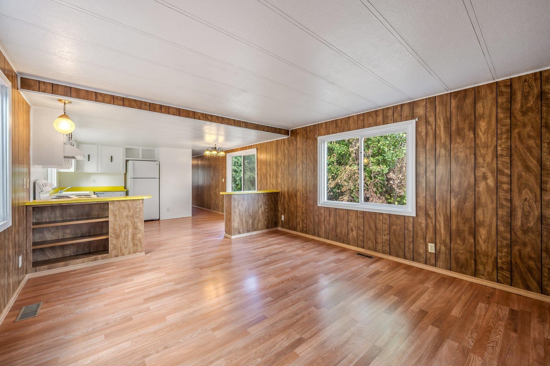 11612 North Sheridan Street, Unit E1 Mead, WA 99021 - Photo 6 of 29