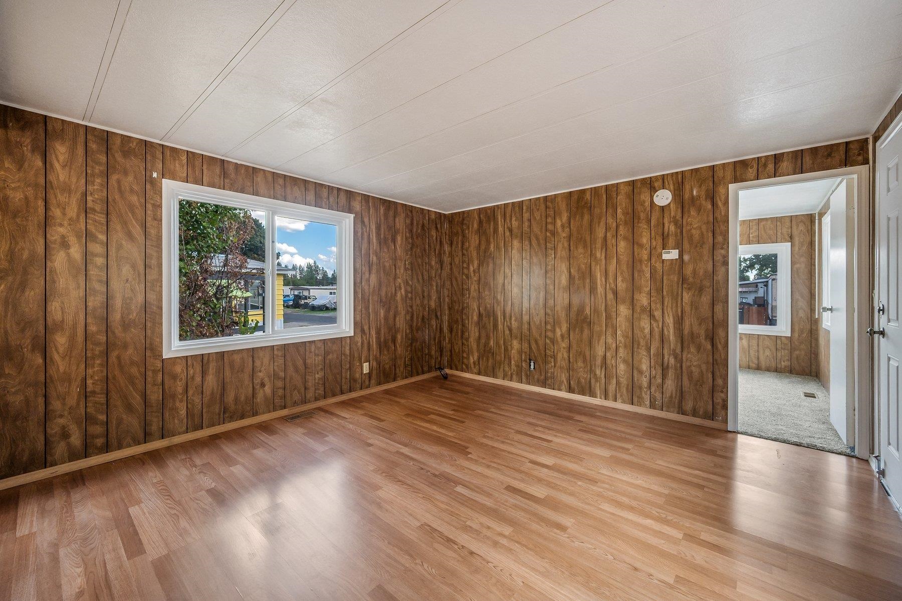 11612 North Sheridan Street, Unit E1 Mead, WA 99021 - Photo 7 of 29