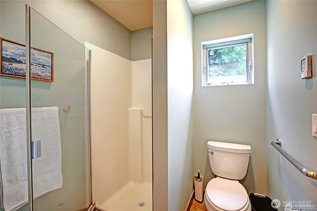 a bathroom with a toilet