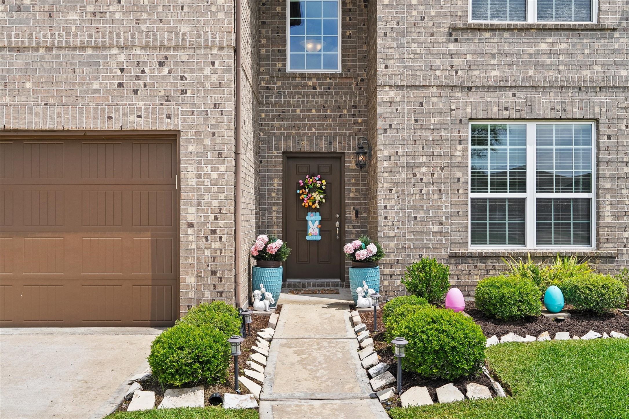 2413 Olancha Drive Rosharon, TX 77583 - Photo 3 of 41 Decorative front lawn, manicured shrubs and large windows for a beautiful curb appeal
