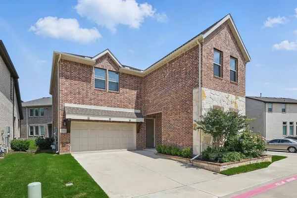 $3,600 | 211 Harper Street, Irving, TX 75063