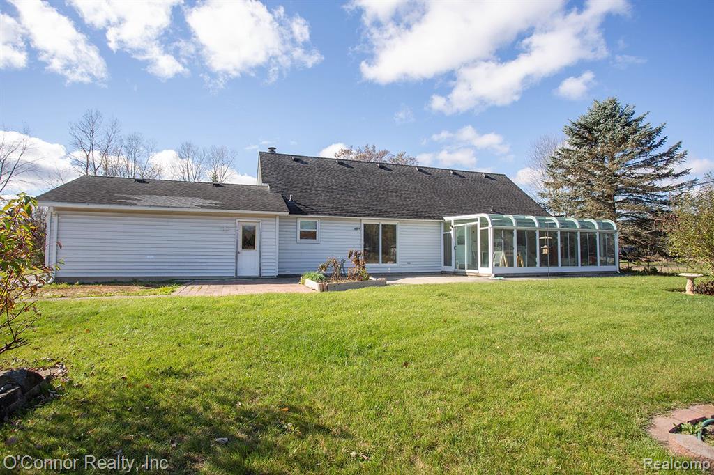 1905 Bauman Road Columbus, MI 48063 - Photo 26 of 32